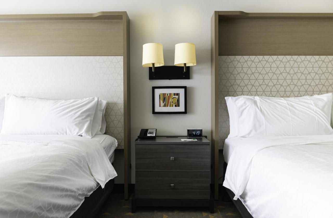 Holiday Inn Glendale - Stadium & Ent Dist By Ihg Экстерьер фото