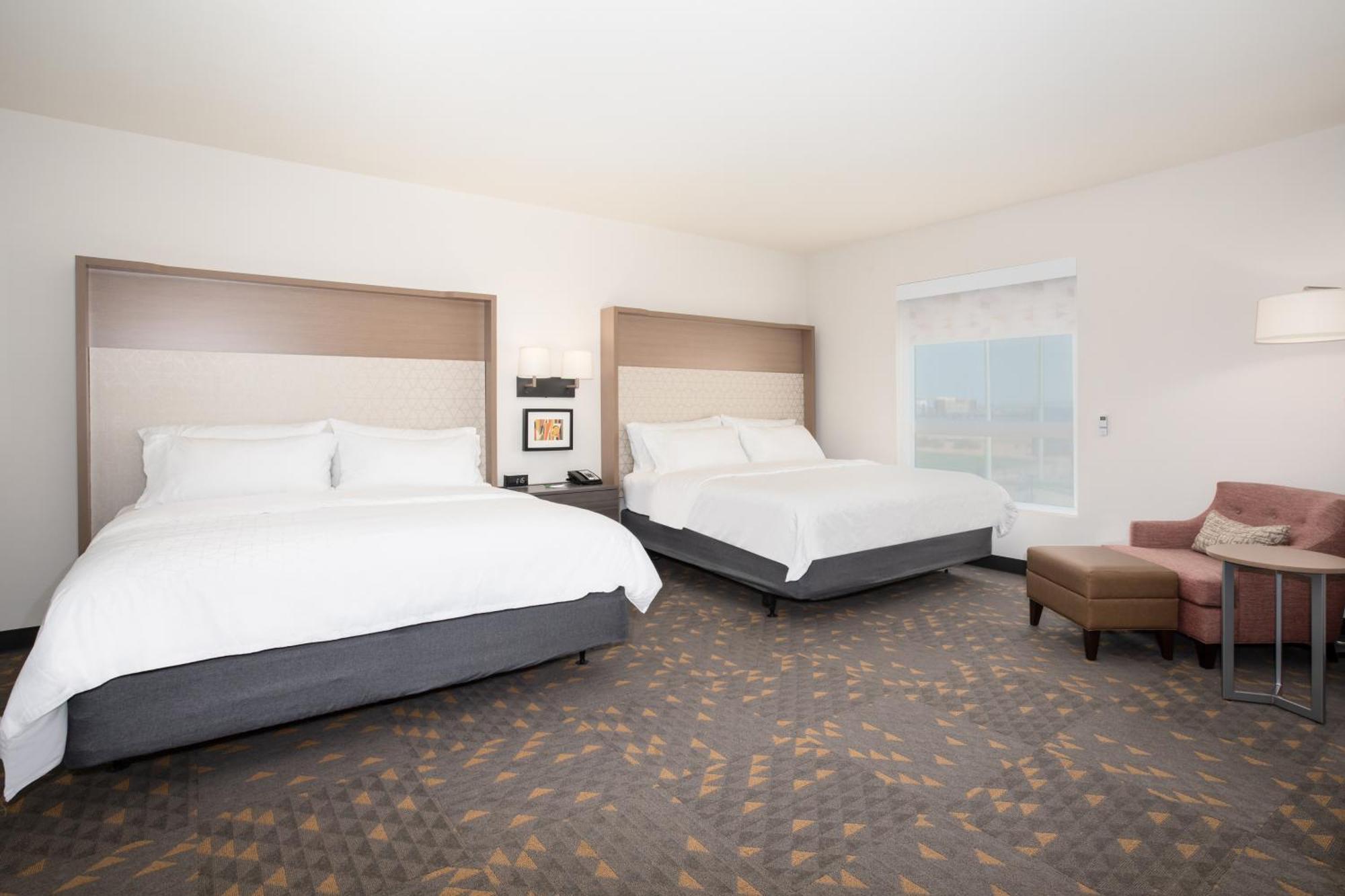Holiday Inn Glendale - Stadium & Ent Dist By Ihg Экстерьер фото